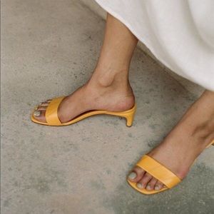 LoQ Nona Heel Sandal